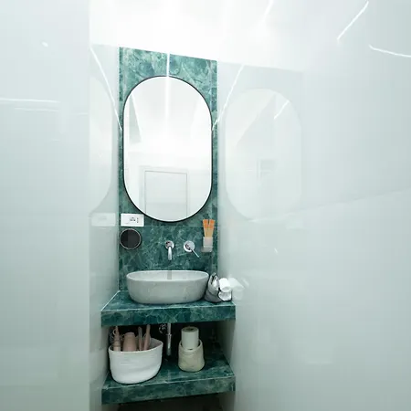 New Luxury Couette-café