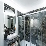 New Luxury Couette-café Rome
